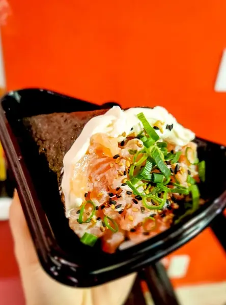 Temaki Salmão Completo 200g